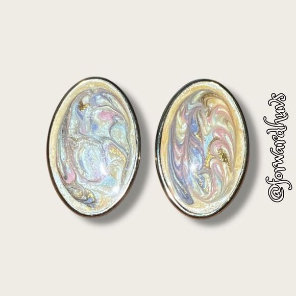 Bundle Sale 3 for $15 | Vintage Oval Enamel Swirl Earrings - Picture 6 of 9
